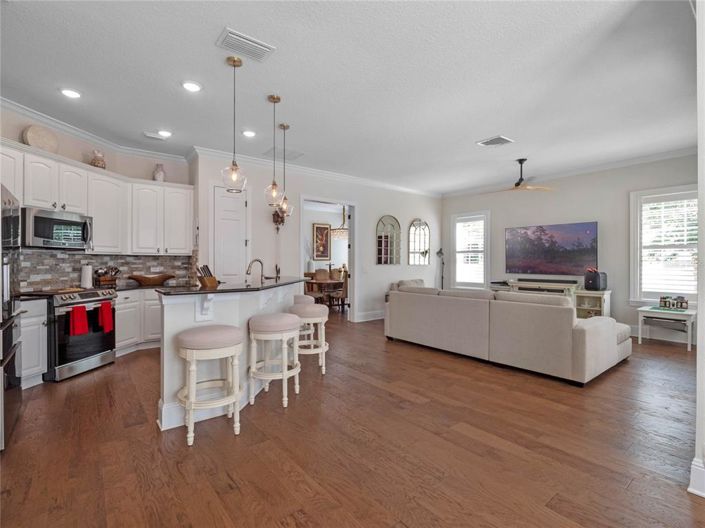 Image No.13-4 Bed Property for sale