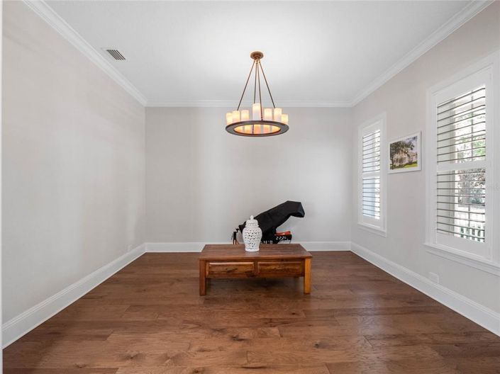 Image No.5-4 Bed Property for sale