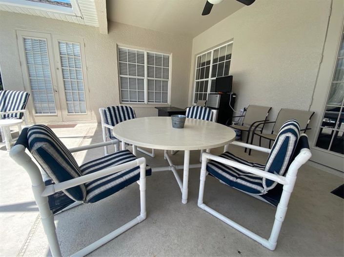 Image No.26-4 Bed Property for sale