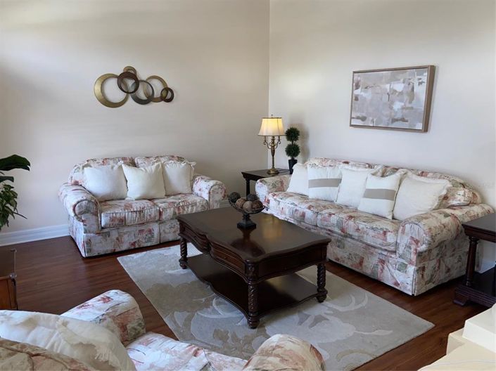 Image No.7-4 Bed Property for sale