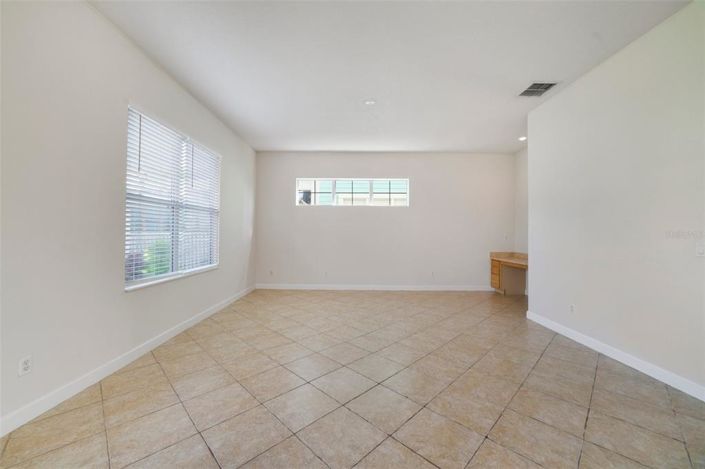 Image No.4-4 Bed Property for sale