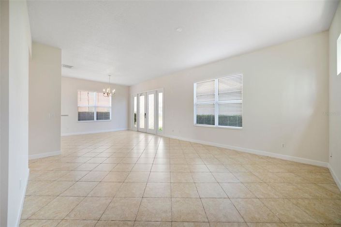 Image No.8-4 Bed Property for sale