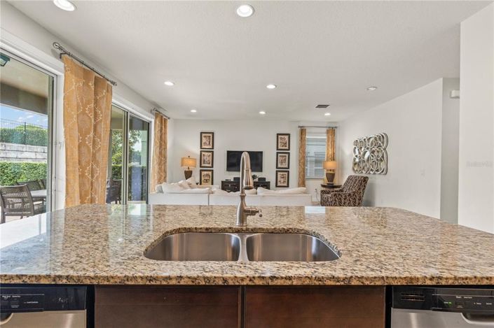 Image No.16-5 Bed Property for sale