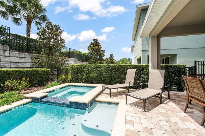 Image No.22-5 Bed Property for sale