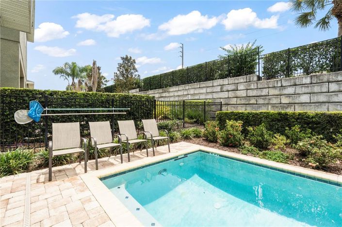 Image No.24-5 Bed Property for sale