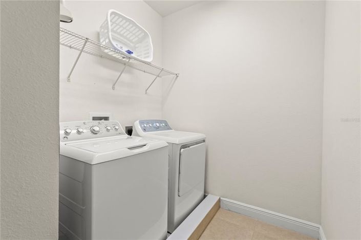 Image No.37-5 Bed Property for sale