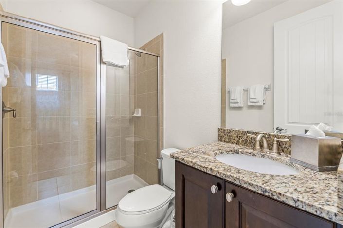 Image No.40-5 Bed Property for sale