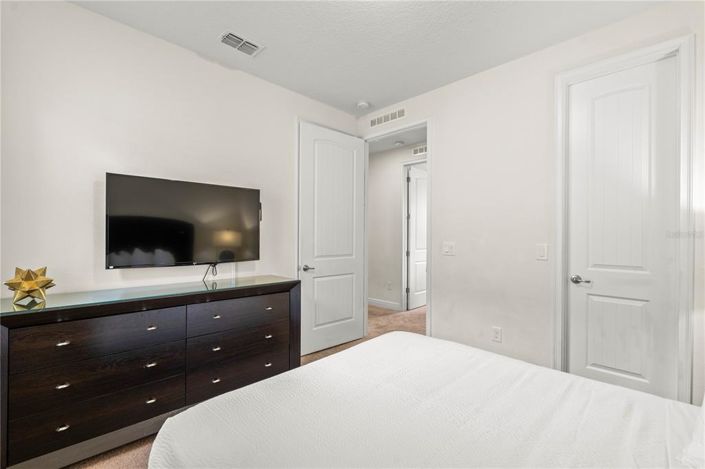 Image No.42-5 Bed Property for sale