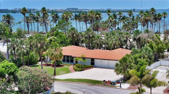 Image No.4-3 Bed Property for sale