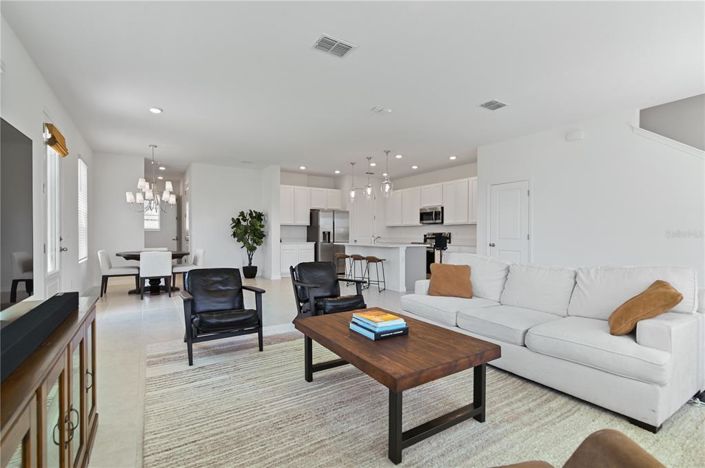 Image No.19-3 Bed Townhouse for sale