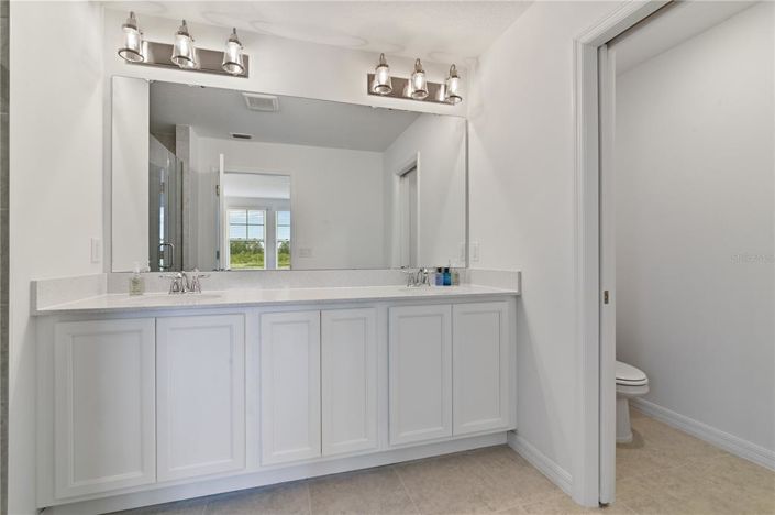 Image No.29-3 Bed Townhouse for sale