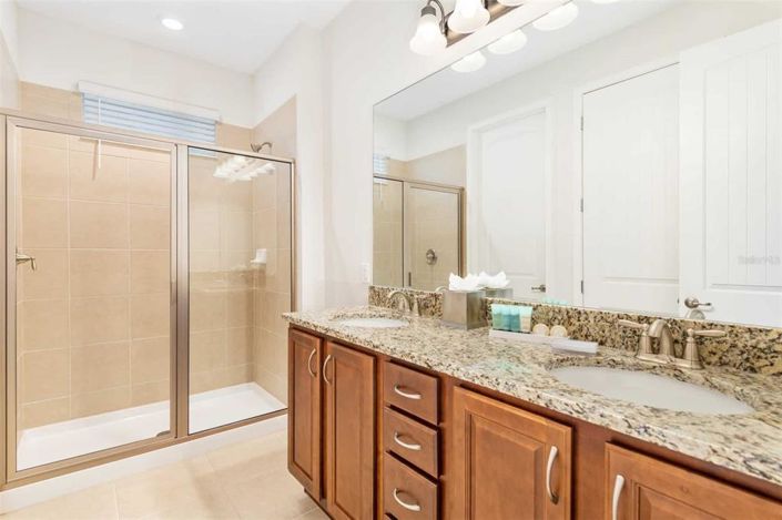 Image No.18-4 Bed Property for sale