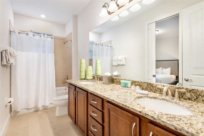 Image No.22-4 Bed Property for sale