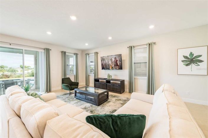 Image No.6-4 Bed Property for sale