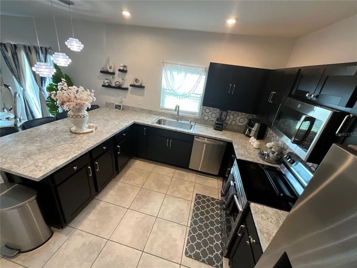 Image No.17-4 Bed Property for sale