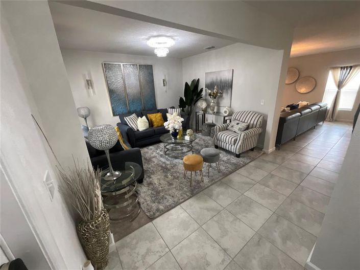 Image No.6-4 Bed Property for sale