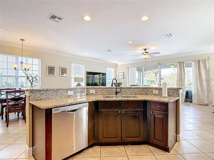 Image No.11-5 Bed Property for sale