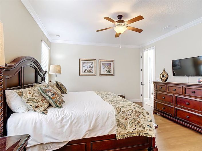 Image No.20-5 Bed Property for sale