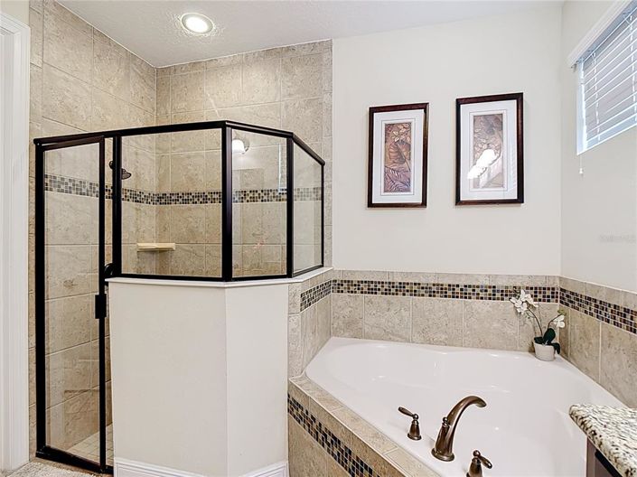 Image No.22-5 Bed Property for sale