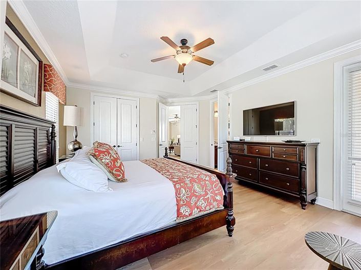 Image No.35-5 Bed Property for sale