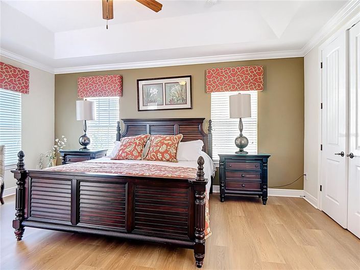 Image No.36-5 Bed Property for sale