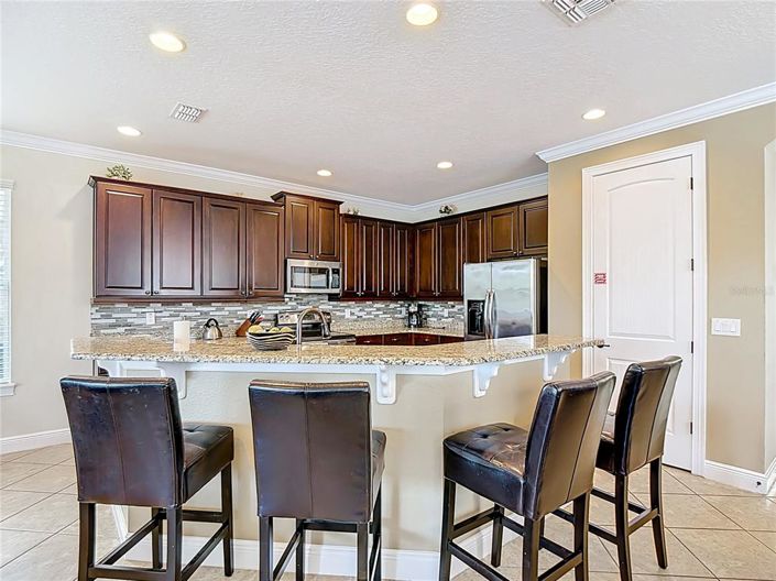 Image No.6-5 Bed Property for sale