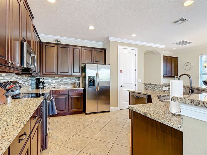 Image No.7-5 Bed Property for sale