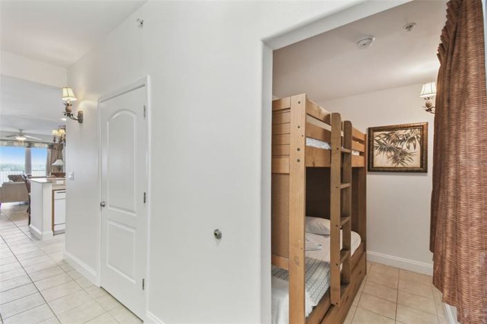 Image No.12-2 Bed Property for sale