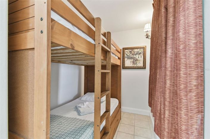 Image No.13-2 Bed Property for sale