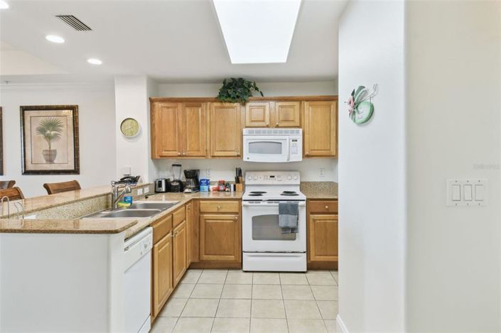 Image No.19-2 Bed Property for sale