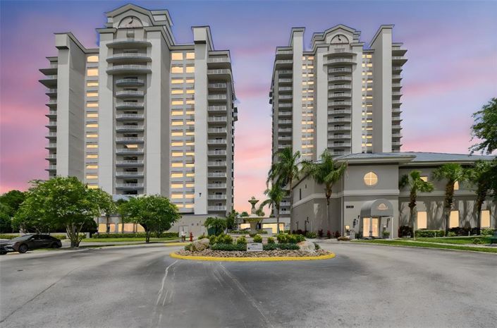 Image No.2-2 Bed Property for sale