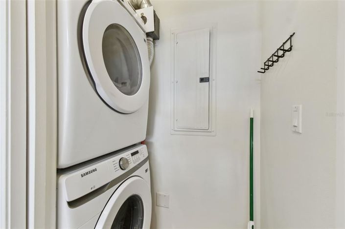 Image No.25-2 Bed Property for sale