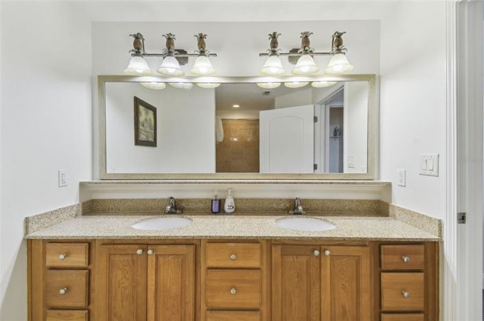 Image No.39-2 Bed Property for sale