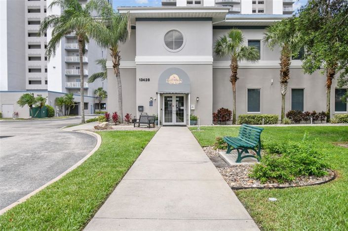 Image No.56-2 Bed Property for sale