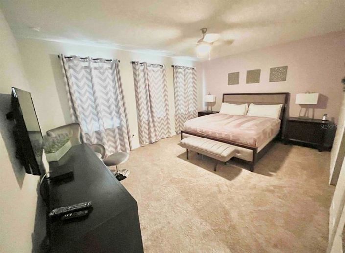 Image No.11-5 Bed Property for sale