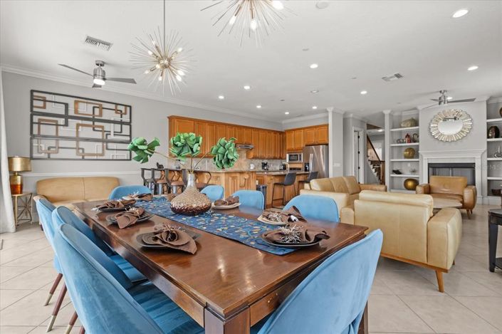 Image No.11-6 Bed Property for sale