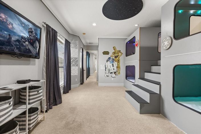 Image No.23-6 Bed Property for sale