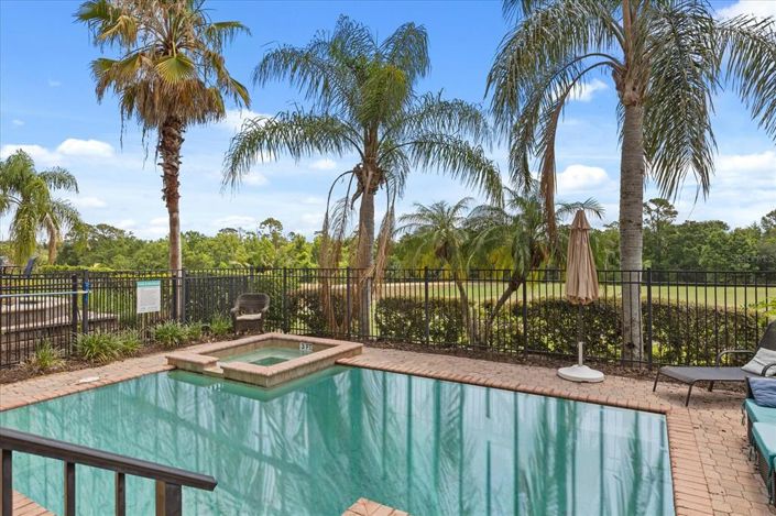 Image No.40-6 Bed Property for sale