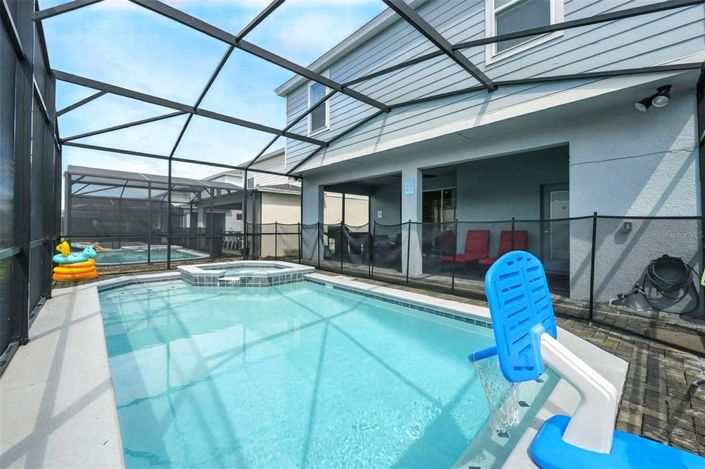 Image No.10-7 Bed Property for sale