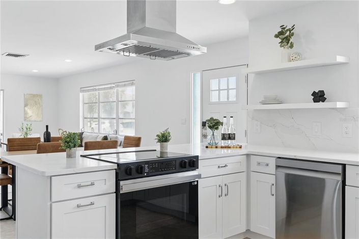 Image No.13-2 Bed Property for sale