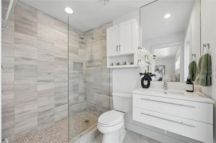 Image No.18-2 Bed Property for sale