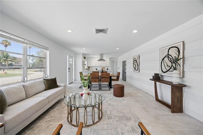 Image No.6-2 Bed Property for sale