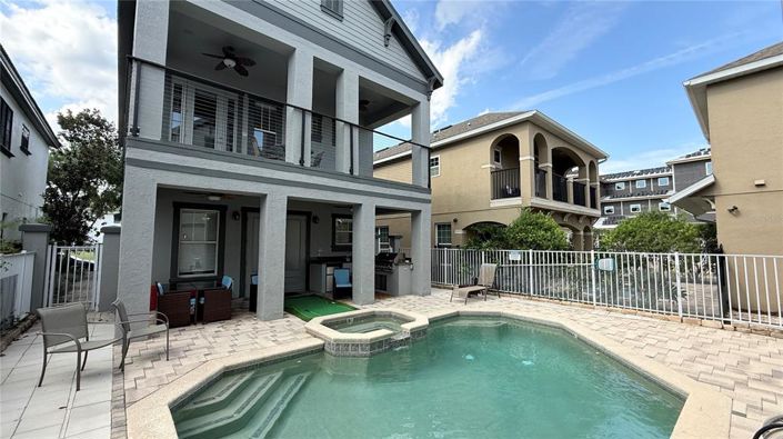 Image No.1-4 Bed Property for sale