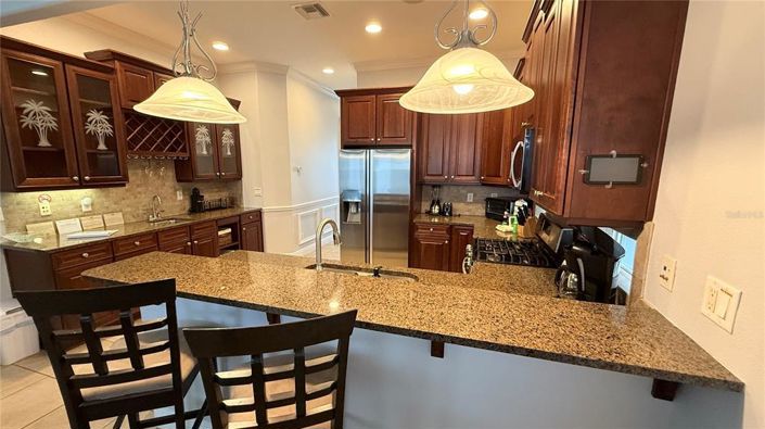 Image No.10-4 Bed Property for sale