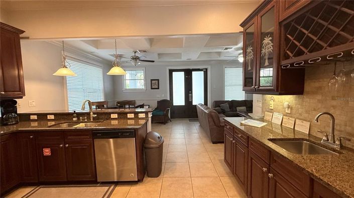 Image No.11-4 Bed Property for sale