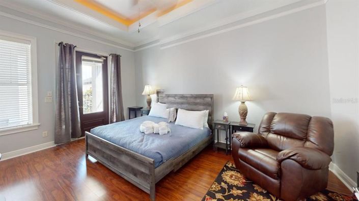 Image No.12-4 Bed Property for sale