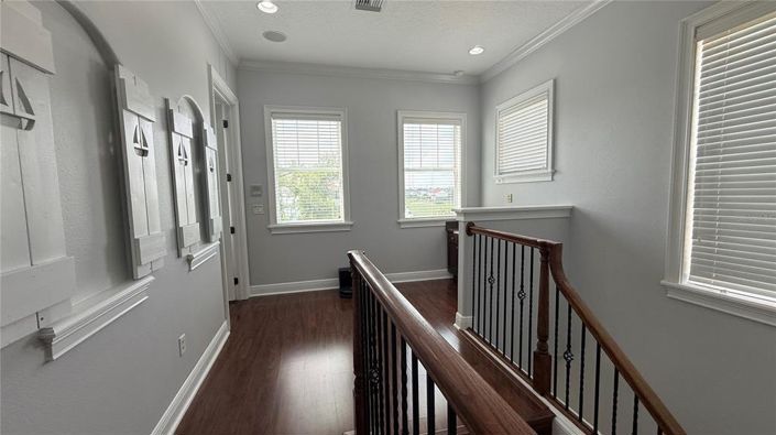 Image No.32-4 Bed Property for sale