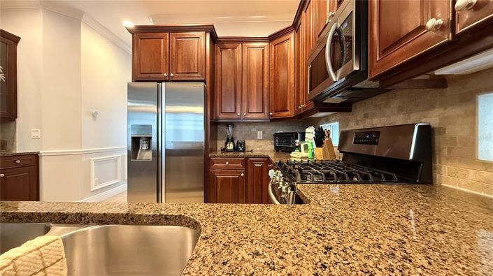 Image No.6-4 Bed Property for sale