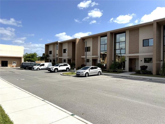 Image No.35-4 Bed Property for sale