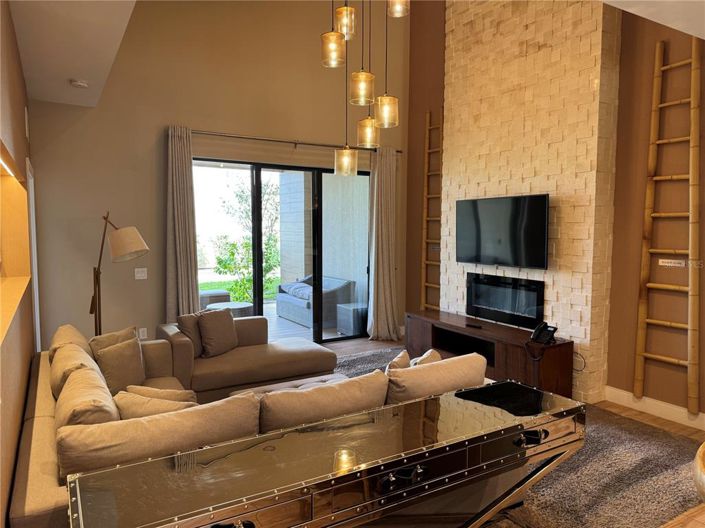 Image No.6-4 Bed Property for sale